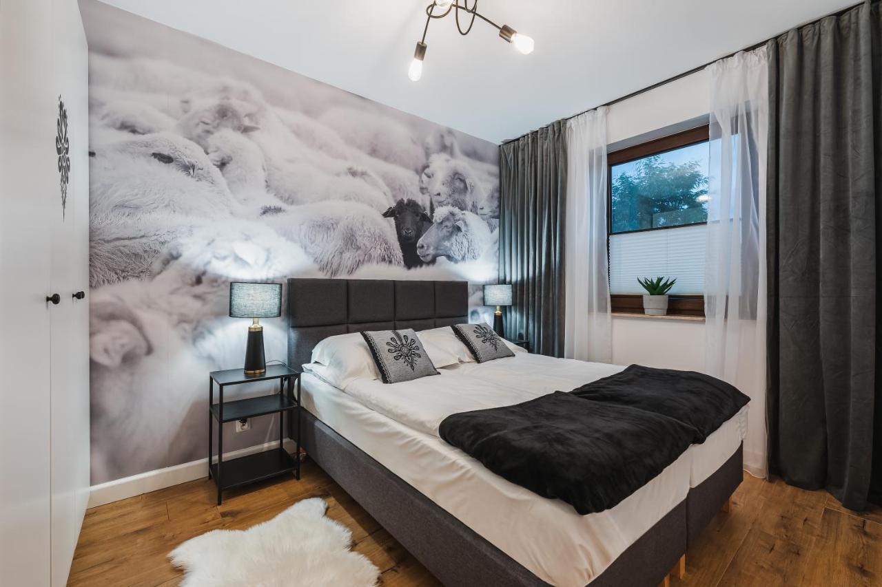 Czarna Owca Apartment *